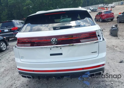 2024 Volkswagen Atlas Cross Sport 2.0T Sel R-Line z USA, uszkodzony, nr VIN 1V2AE2CA1RC253781